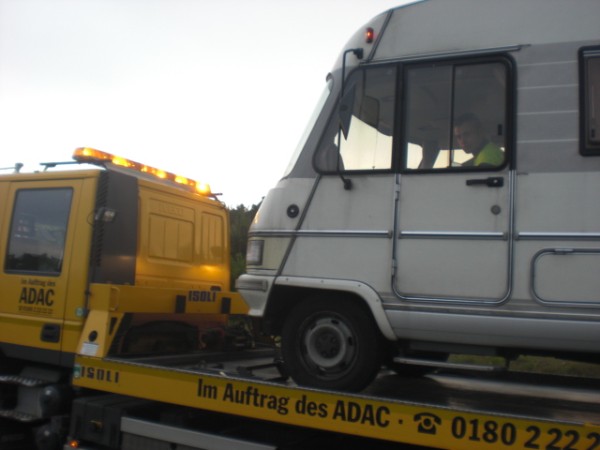 Der Hymer auf dem Laster